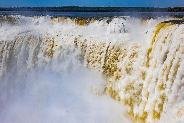 Iguazu Falls Sunset Tour, Argentina Trails and Brazil Happy Hour at Porto Canoas (2/5)