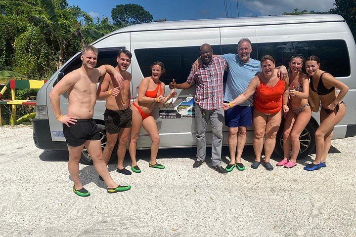 Private Dunn's River Falls Climb with Ocho Rios Sightseeing and Shopping (2/12)
