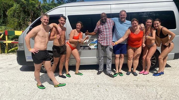 Private Dunn's River Falls Climb with Ocho Rios Sightseeing and Shopping (2/12)