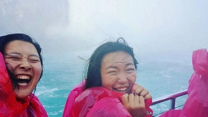 Niagara Falls Early Departure Tour from Toronto with Skip-the-Line Cruise and Ponchos (2/12)