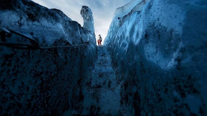 2-Day South Coast Tour with Skaftafell Glacier Hike, Blue Ice Cave and Jokulsarlon (3/9)