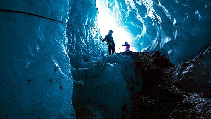 2-Day South Coast Tour with Skaftafell Glacier Hike, Blue Ice Cave and Jokulsarlon (4/9)