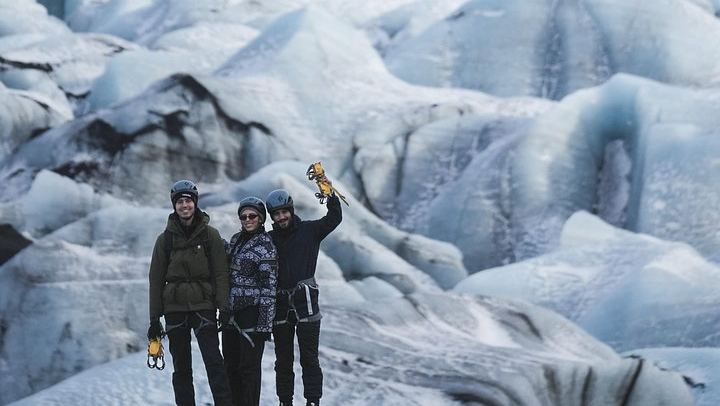Private South Coast and Glacier Hike from Reykjavik with Safety Equipment (2/12)