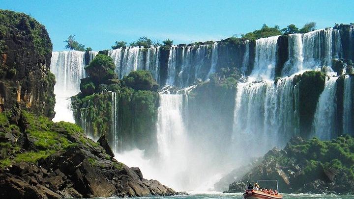 Private Iguazu Falls Argentine Side Tour with Great Adventure Boat from Buenos Aires (2/12)