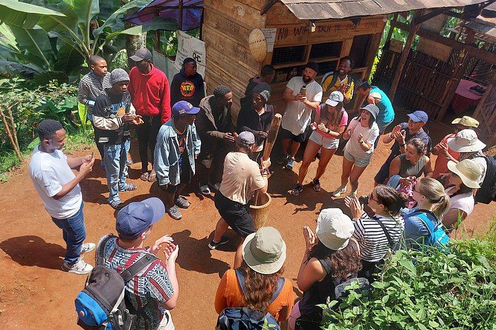 Private Materuni Waterfalls and Coffee Tour with Hot Lunch and Banana Wine Tasting (9/12)