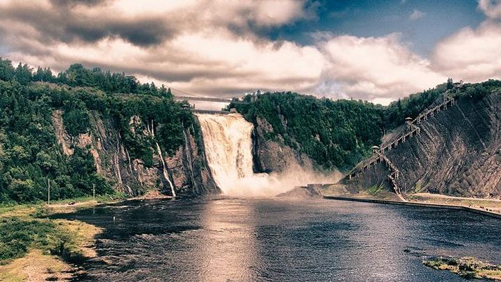 Small-Group Quebec City Tour and Montmorency Falls Stop from the Horloge du Jura (3/5)