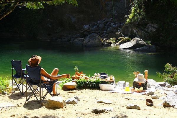 Private Guatapé River Morning: Sandy Beach, Swim and Brunch Picnic