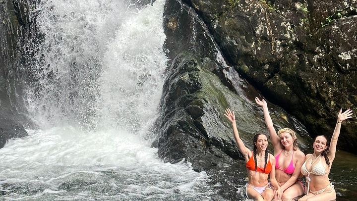 El Yunque Convoy Hike from Fajardo: Waterslides, Waterfalls and Cliff Jumps (4/12)