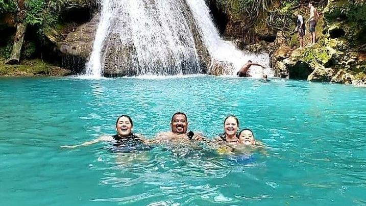 Blue Hole Trip from Ocho Rios Hotels and Island Village Cruise Port Pickup