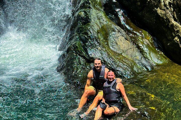 El Yunque Convoy Hike from Fajardo: Waterslides, Waterfalls and Cliff Jumps (5/12)