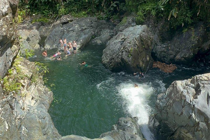 El Yunque Convoy Hike from Fajardo: Waterslides, Waterfalls and Cliff Jumps (9/12)