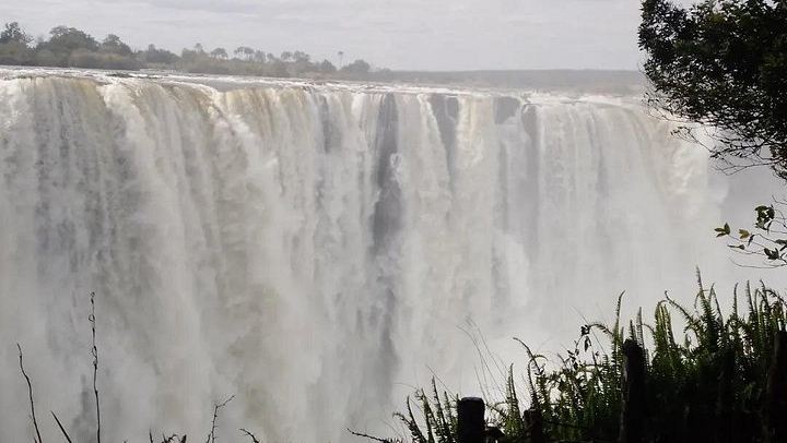 Victoria Falls Two Hour Guided Walk of 16 Viewpoints with Hotel Transfers (2/12)