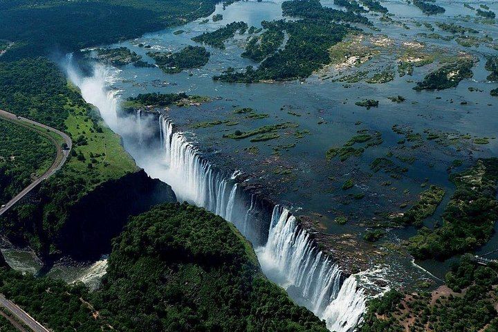 Victoria Falls Rainforest Guided Tour with Private Transport from the Hotel (6/11)