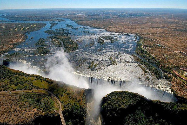 Victoria Falls Rainforest Guided Tour with Private Transport from the Hotel (7/11)