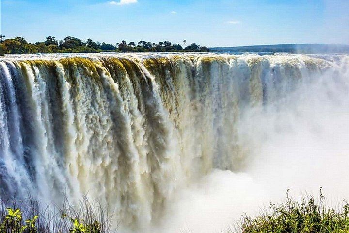 Victoria Falls Rainforest Guided Tour with Private Transport from the Hotel (10/11)