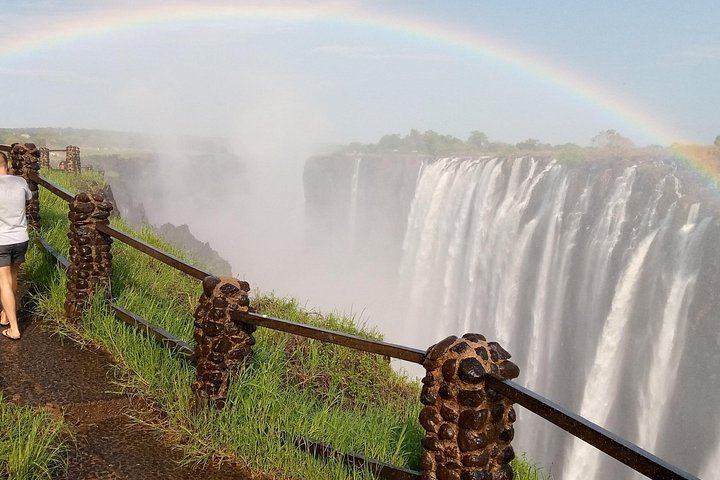Victoria Falls Tour with Lodge Pickup, Devils Cataract and Main Falls Viewpoints (12/12)