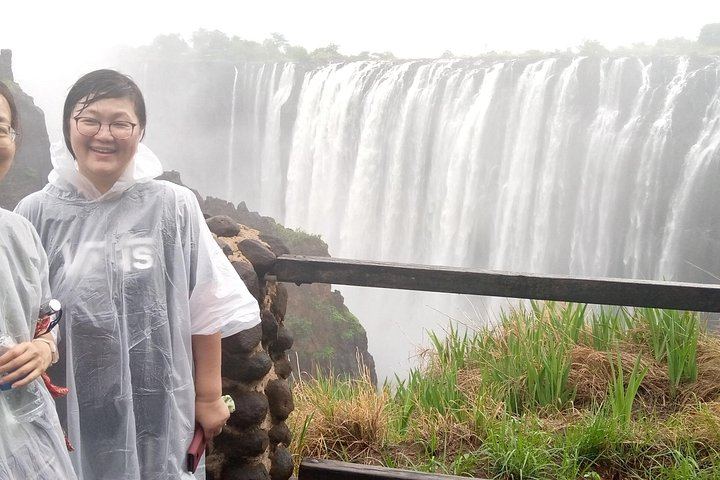 Victoria Falls Tour with Lodge Pickup, Devils Cataract and Main Falls Viewpoints (1/12)