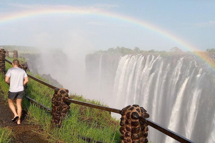 Victoria Falls Tour with Lodge Pickup, Devils Cataract and Main Falls Viewpoints (8/12)