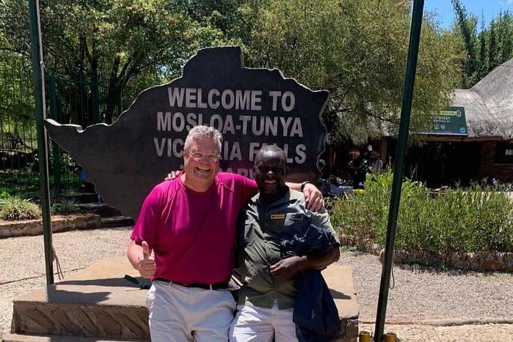 Victoria Falls Zimbabwe Side Guided Walk with Big Tree and Boiling Point (2/11)