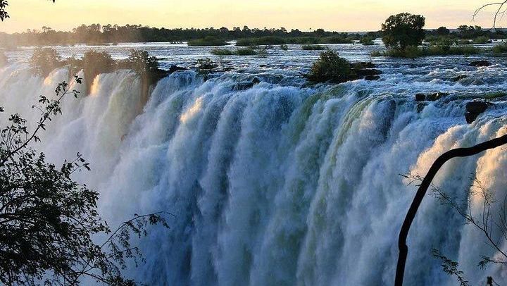 Victoria Falls Zambia Side Tour with Vanaway Guides, Hotel Transfers and Park Fees (1/12)