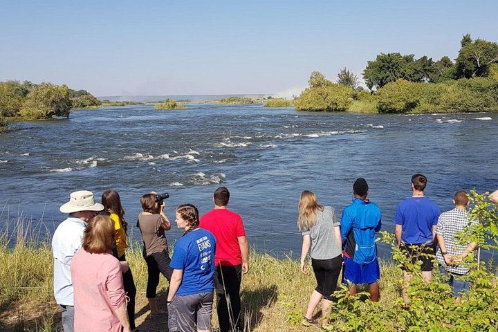 Victoria Falls Zambia Side Tour with Snacks, Parking Fees and Craft Centre Finish (3/12)