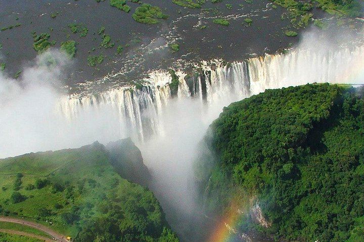 Victoria Falls Zambia Side Tour with Vanaway Guides, Hotel Transfers and Park Fees (2/12)