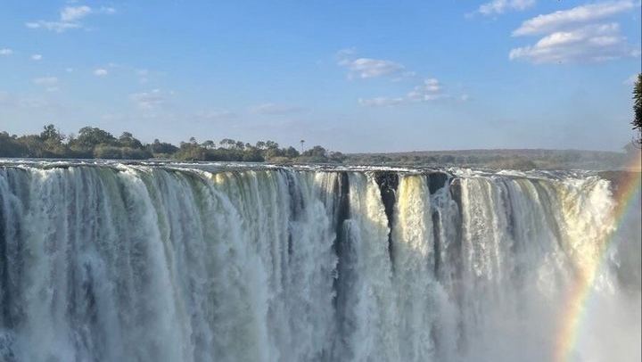 Victoria Falls Cross-Border Tour with Tonga Guide Thelma, Zimbabwe and Zambia (4/12)
