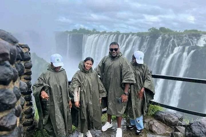 Victoria Falls Ultimate Guided Tour, Zimbabwe Viewpoints and Zambia Knife-Edge Bridge (6/11)