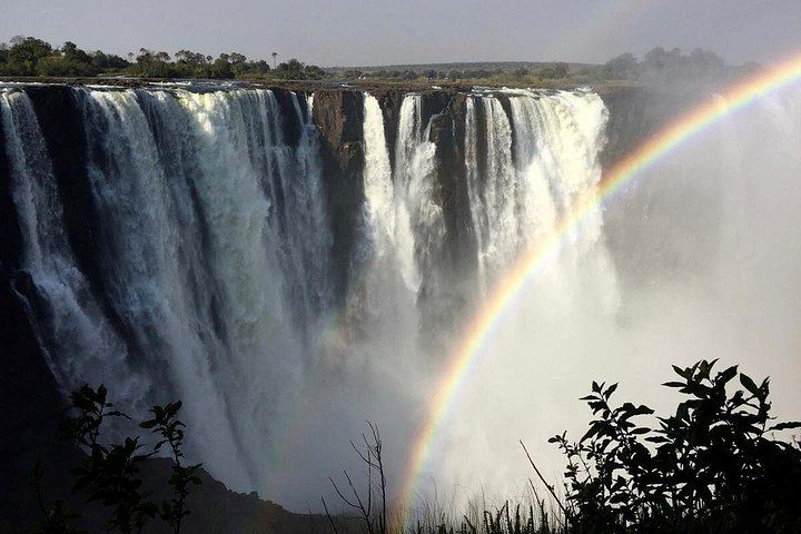 Victoria Falls Guided Tour in Zambia with Fees, Water and Air-Conditioned Vehicle (5/7)