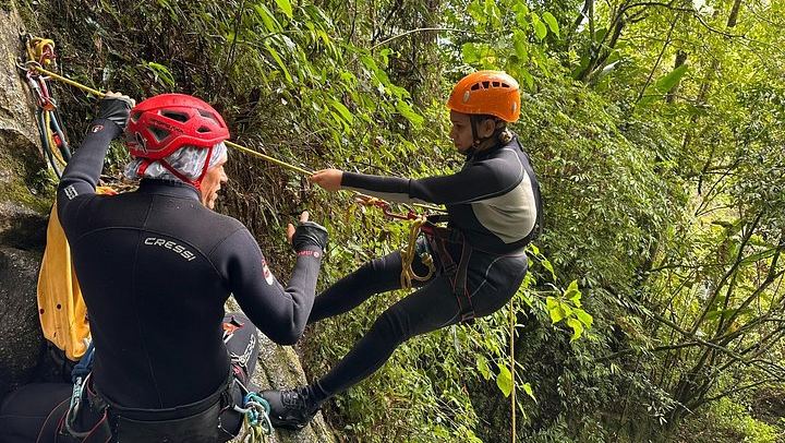 Beginner Waterfall Rappelling at La Reservita: Half Day with Community Lunch (4/12)