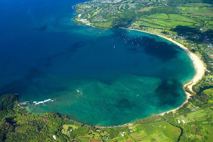 Kauai Airplane Tour in a GA-8 Airvan: Na Pali Coast, Wailua Falls, Window Seats (9/11)