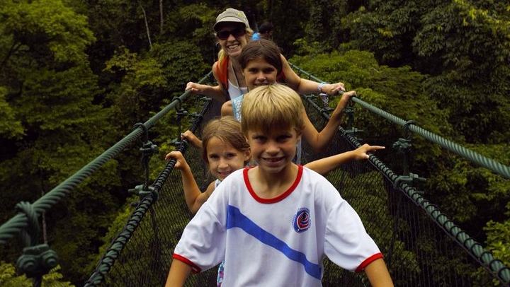 Mulguri Waterfalls Small-Group Trip near Manuel Antonio with Family Home Lunch (1/11)