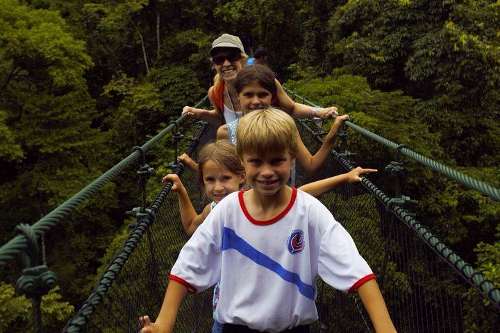 Mulguri Waterfalls Small-Group Trip near Manuel Antonio with Family Home Lunch (1/11)