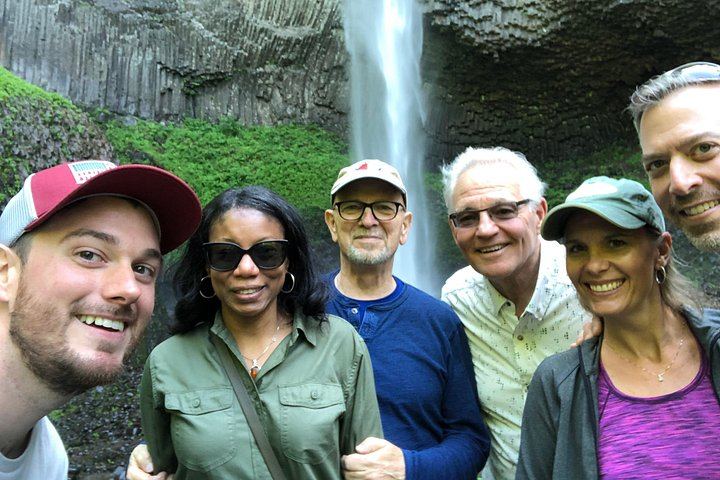 Columbia Gorge Waterfalls and Vista House Tour from Director Park, Portland (6/6)