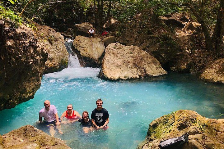 La Leona Waterfall Half-Day Hike with 4WD Truck Ride, Minimum 2 Travelers (9/12)