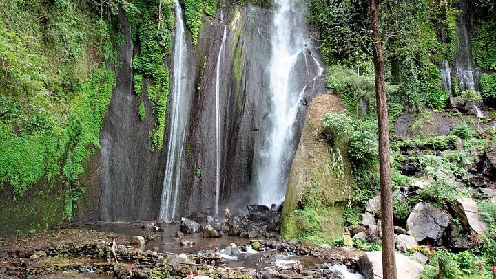 Haunted Valley Waterfall Tour by Finn Komodo Buggy and Mountain Bike, Munduk (1/8)