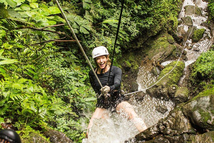 Lost Canyon Waterfall Rappelling from La Fortuna with Buffet Lunch and Pickup (2/12)