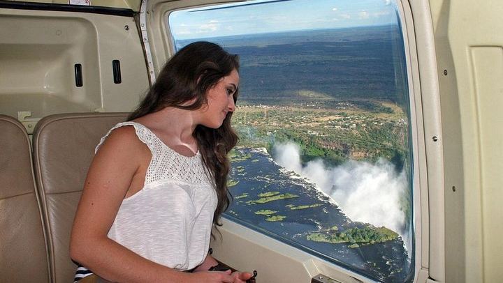 25 Minute Victoria Falls Helicopter Flight over the Falls, Batoka Gorge and Zambezi Park (3/9)