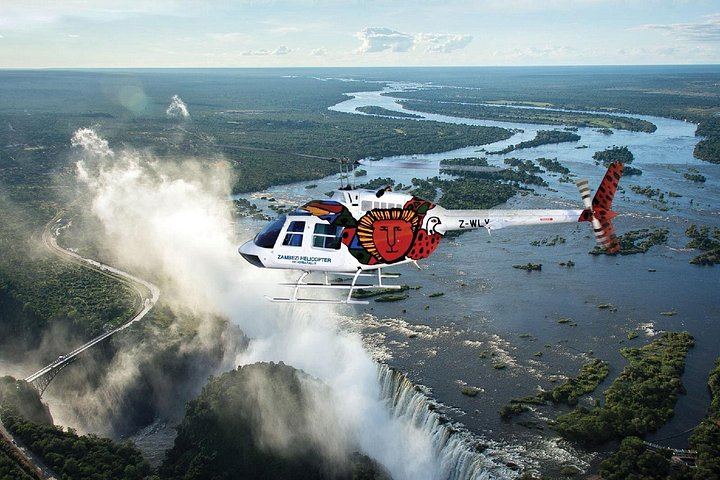 Victoria Falls 13 Minute Helicopter Flight of Angels with Four Orbits and Hotel Transfers (3/7)
