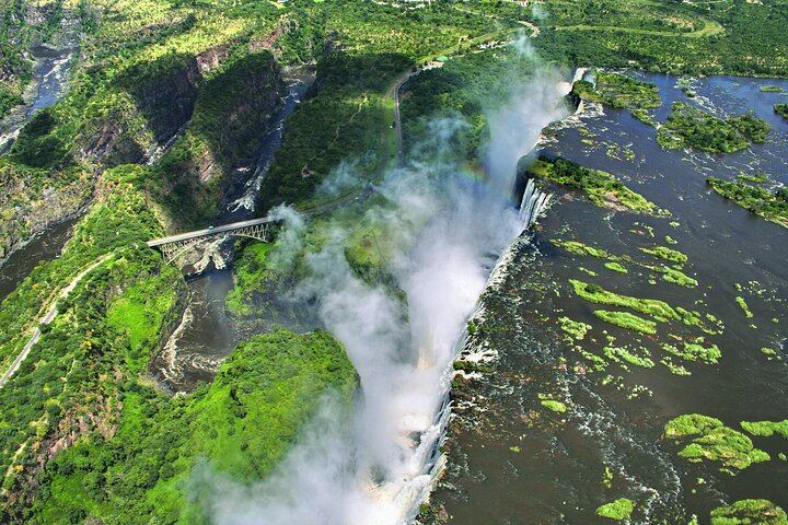 Window Seat Guaranteed Helicopter Flight over Victoria Falls, 12 to 15 Minutes (2/8)