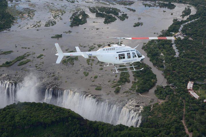Window Seat Guaranteed Helicopter Flight over Victoria Falls, 12 to 15 Minutes (4/8)