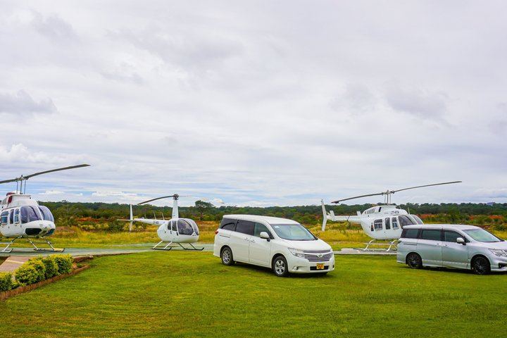 Flight of Angels Helicopter Ride over Victoria Falls, 12 to 13 Minutes, Bubble Windows (8/12)