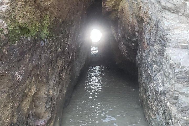 Playa Ventanas Beach Caves, Uvita Waterfalls and Portalon: Natural Slide, Cliff Jumps (6/9)