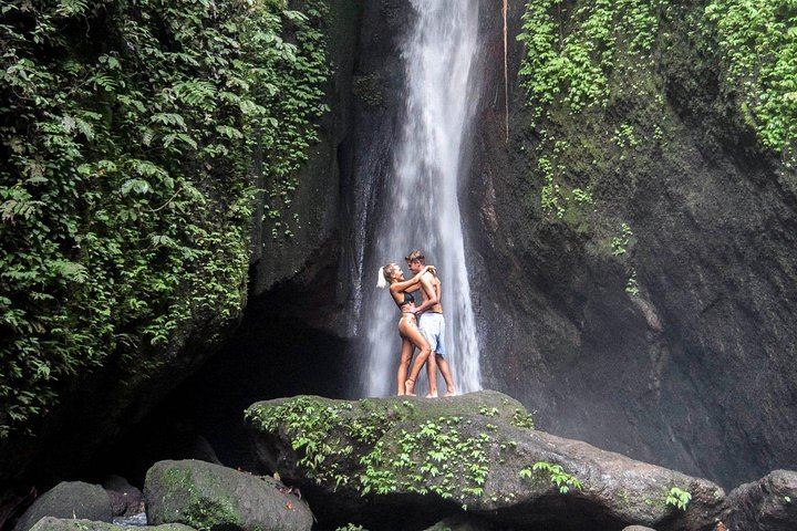 Private Munduk, Banyumala, Leke Leke and Banyu Wana Amertha Waterfall Day (7/12)