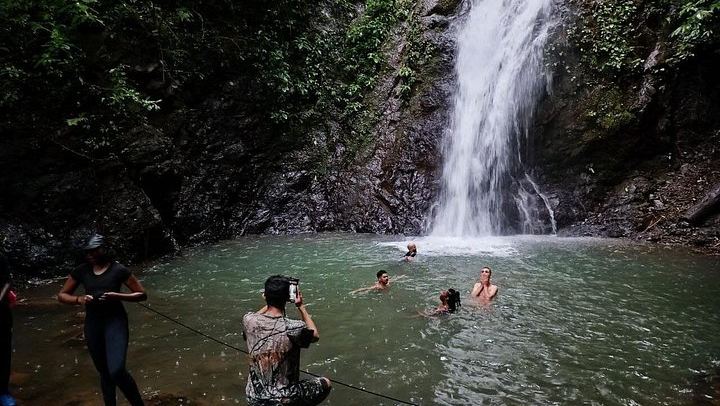 Garabitours Hidden Canyon Hike near Jaco: Waterfalls, Cliff Jumping and Farm Stops (1/12)