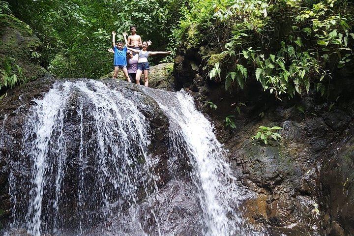 Garabitours Hidden Canyon Hike near Jaco: Waterfalls, Cliff Jumping and Farm Stops (8/12)
