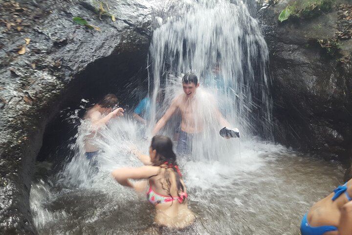 Guided 4-Hour Jaco Waterfall Hike from Jaco Walk with Trailhead Transfer (2/8)