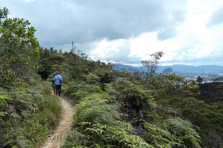 El Cristalino Waterfalls Hike near Guatapé: 15 km of Ravines and Climbs (12/12)