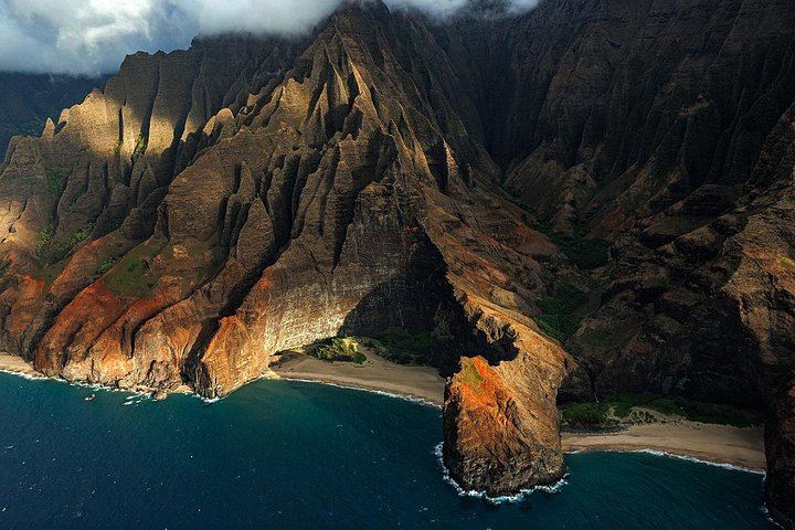 Kauai Airplane Tour in a GA-8 Airvan: Na Pali Coast, Wailua Falls, Window Seats (11/11)