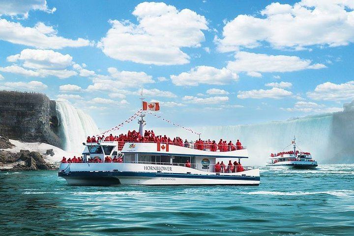 Niagara Falls Canadian Side Tour with Ontario and New York Hotel Pickup, Boat, Skylon (7/12)